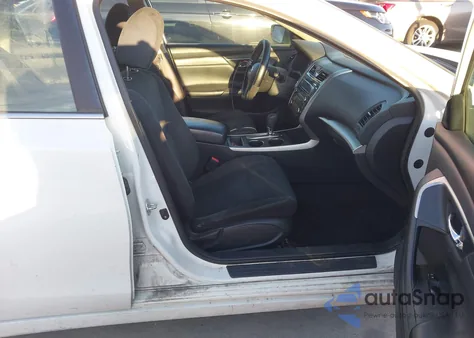 2015 Nissan Altima 2.5/2.5 S/2.5 Sl/2.5 Sv из США, поврежденный, VIN 1N4AL3APXFC274599